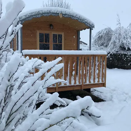 Penzion La Roulotte Au Fond Du Pre